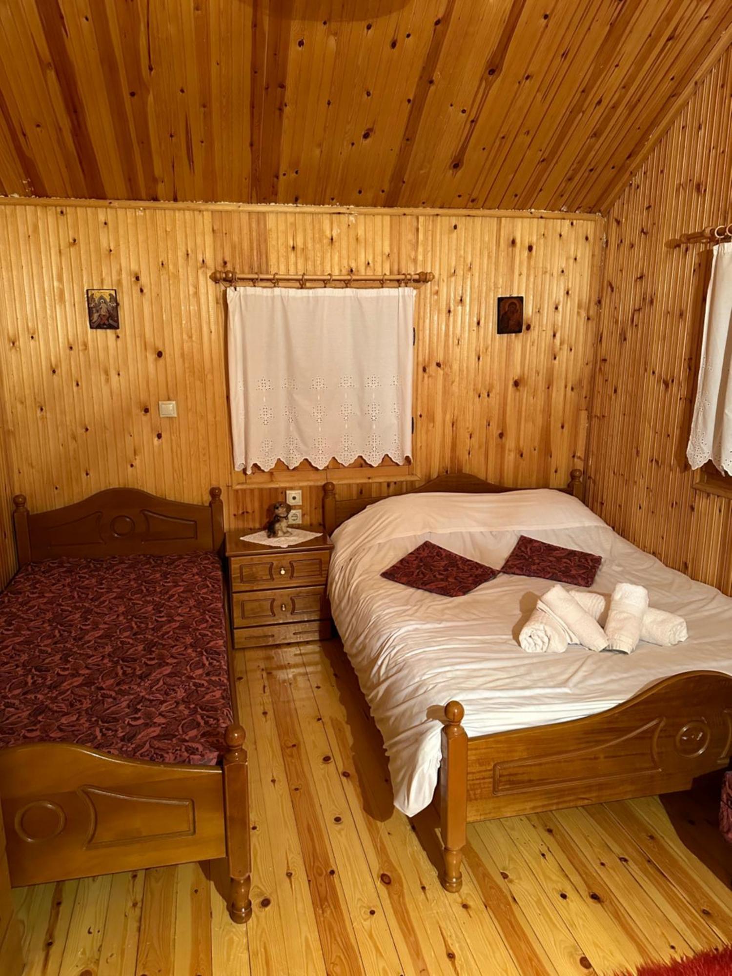 Traditional Wooden Apartment Koutsodímos Exterior foto